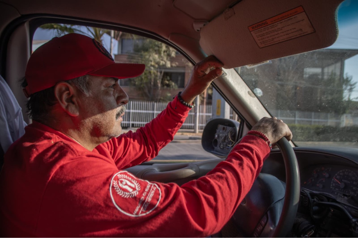 Armando Olmeda, del colectivo Armadillos Rastreadores de Lagos de Moreno y padre de Roberto, uno de los cinco jóvenes desaparecidos en 2023