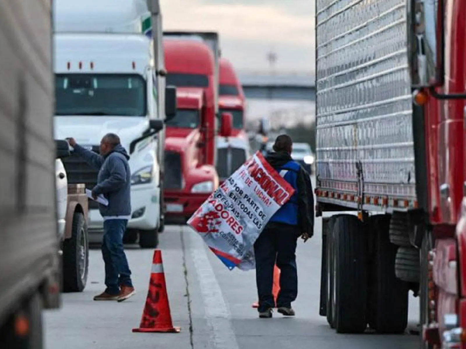 Transportistas anuncian concentración en CDMX para el 20 de mayo; convocan a otros sectores a unirse 