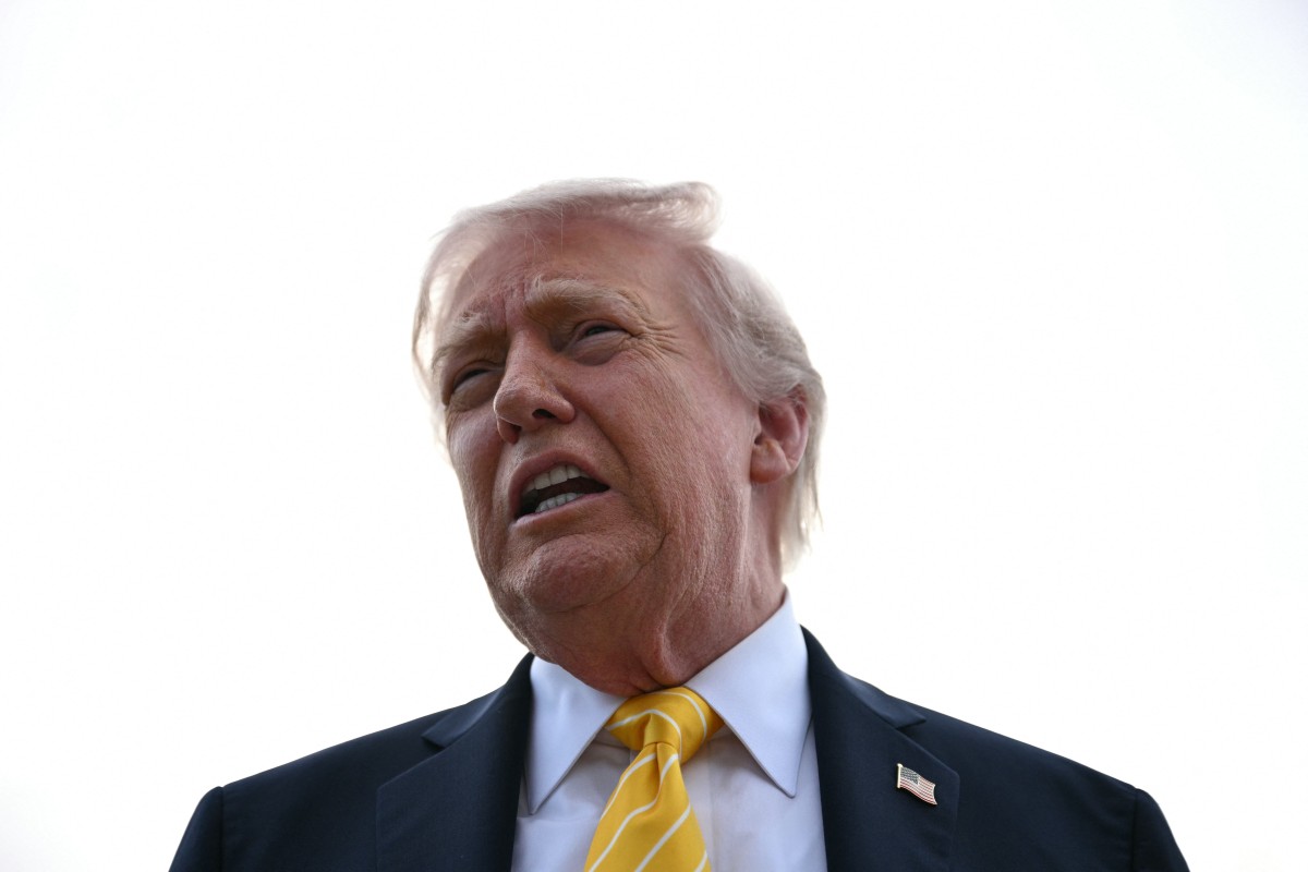 Trump minimiza ataques iraníes en Ormuz; afirma que solo un buque surcoreano tiene daños