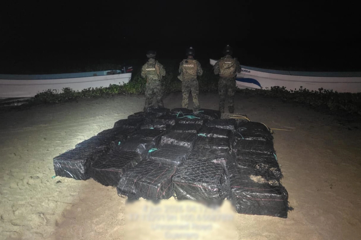 Aseguran 1.3 toneladas de cocaína frente a costas de Guerrero; suman más de 71 en el sexenio