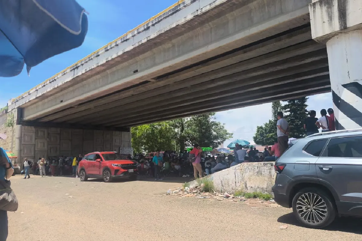 CNTE causa desabasto de gasolina en Oaxaca por campamento en instalaciones de Pemex; en Chiapas toman plazas