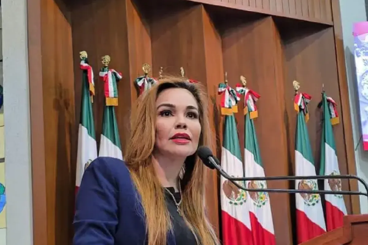 "Desde el primer día interpuse denuncia": diputada amenazada con corona fúnebre en Sinaloa desmiente a secretario de Defensa