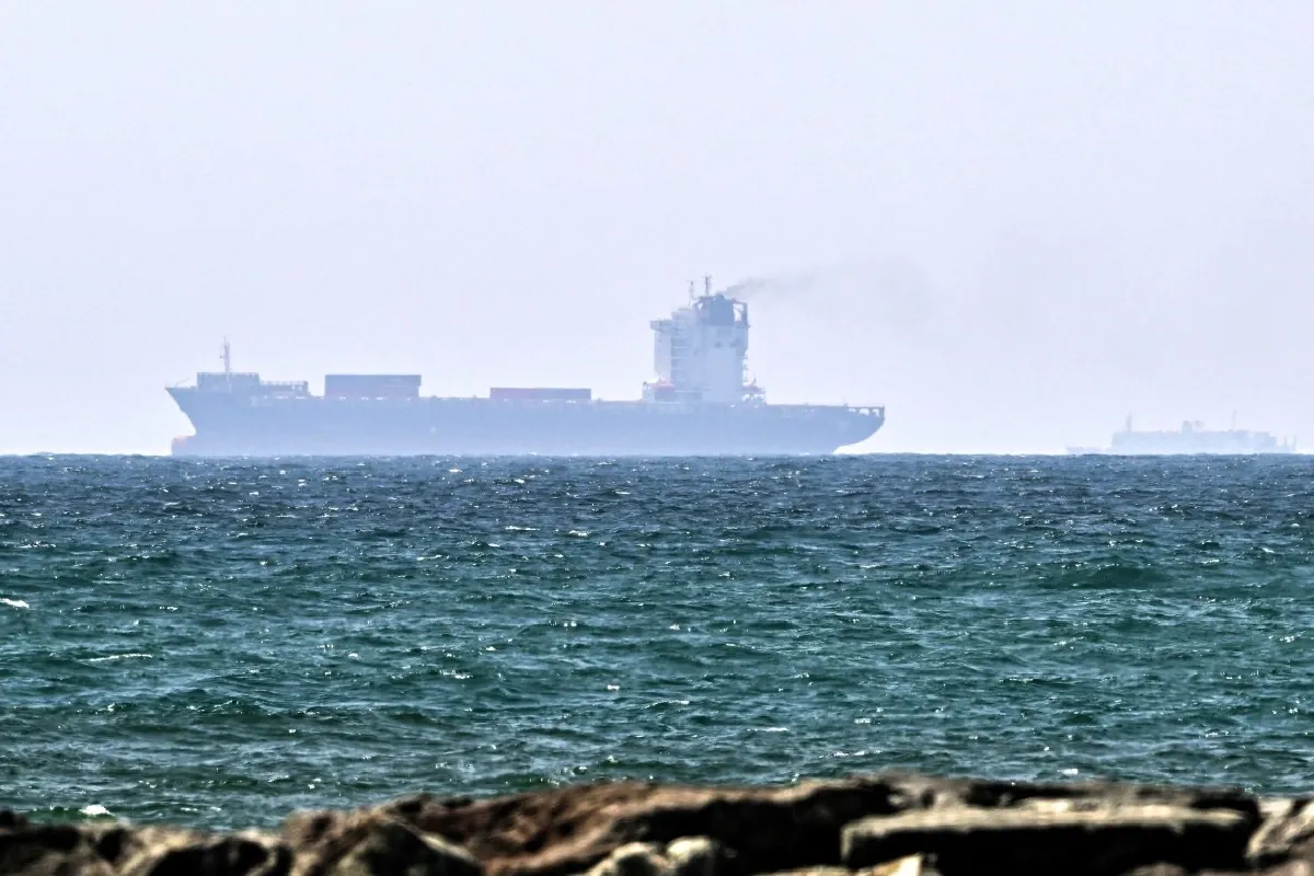 EU suspende bloqueo marítimo contra Irán; mantiene presencia naval para supervisar acuerdo