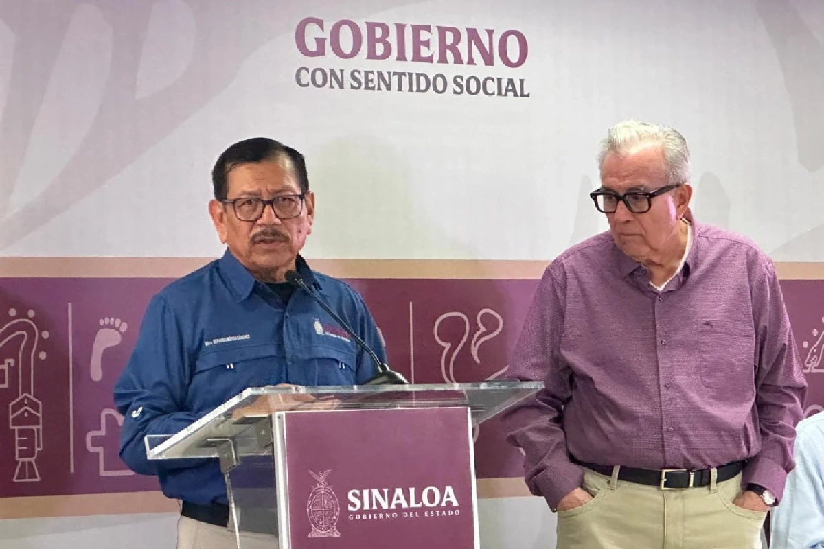 Exsecretario de Seguridad de Sinaloa junto con el gobernador con licencia