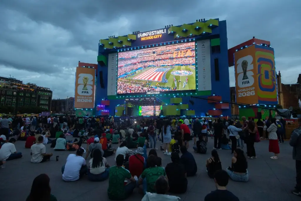 Pantalla zocalo fan fest
