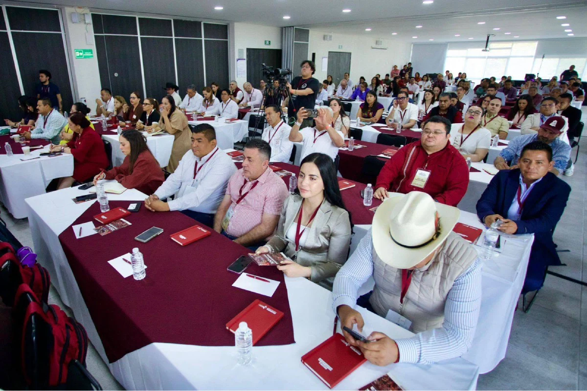 Fiscal de Michoacán solicita licencia para participar en proceso interno de Morena rumbo al 2027