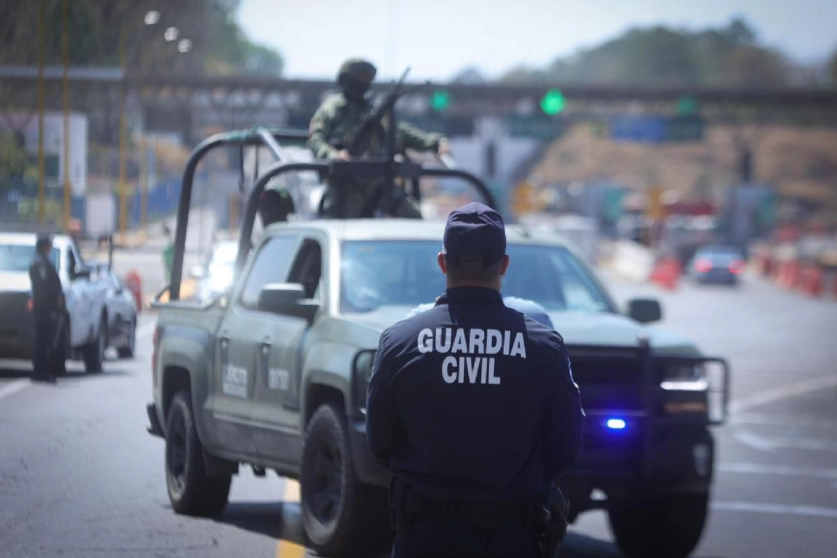 Gobierno de Michoacán entrega patrullas a comunidades indígenas tras múltiples hechos de violencia