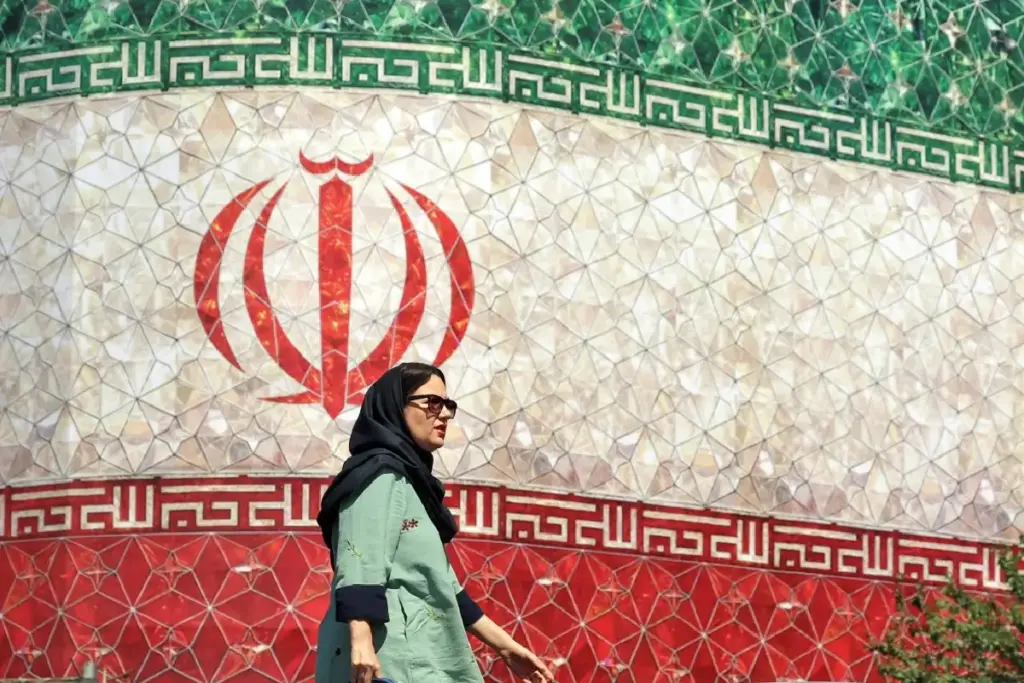Irán y EU alcanzan acuerdo de paz