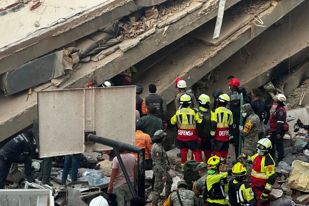 Labores rescate México en Venezuela