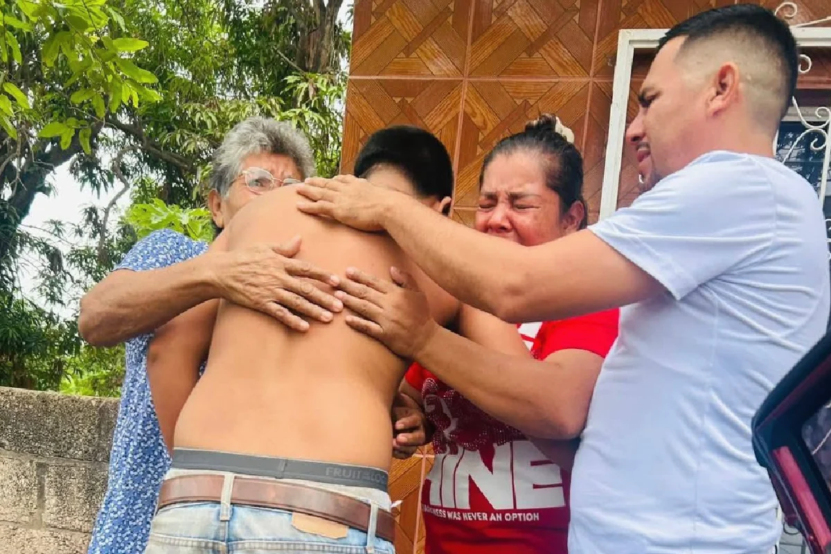Localizan con vida a integrantes de Bola Costera tras desaparición en carretera de Sinaloa