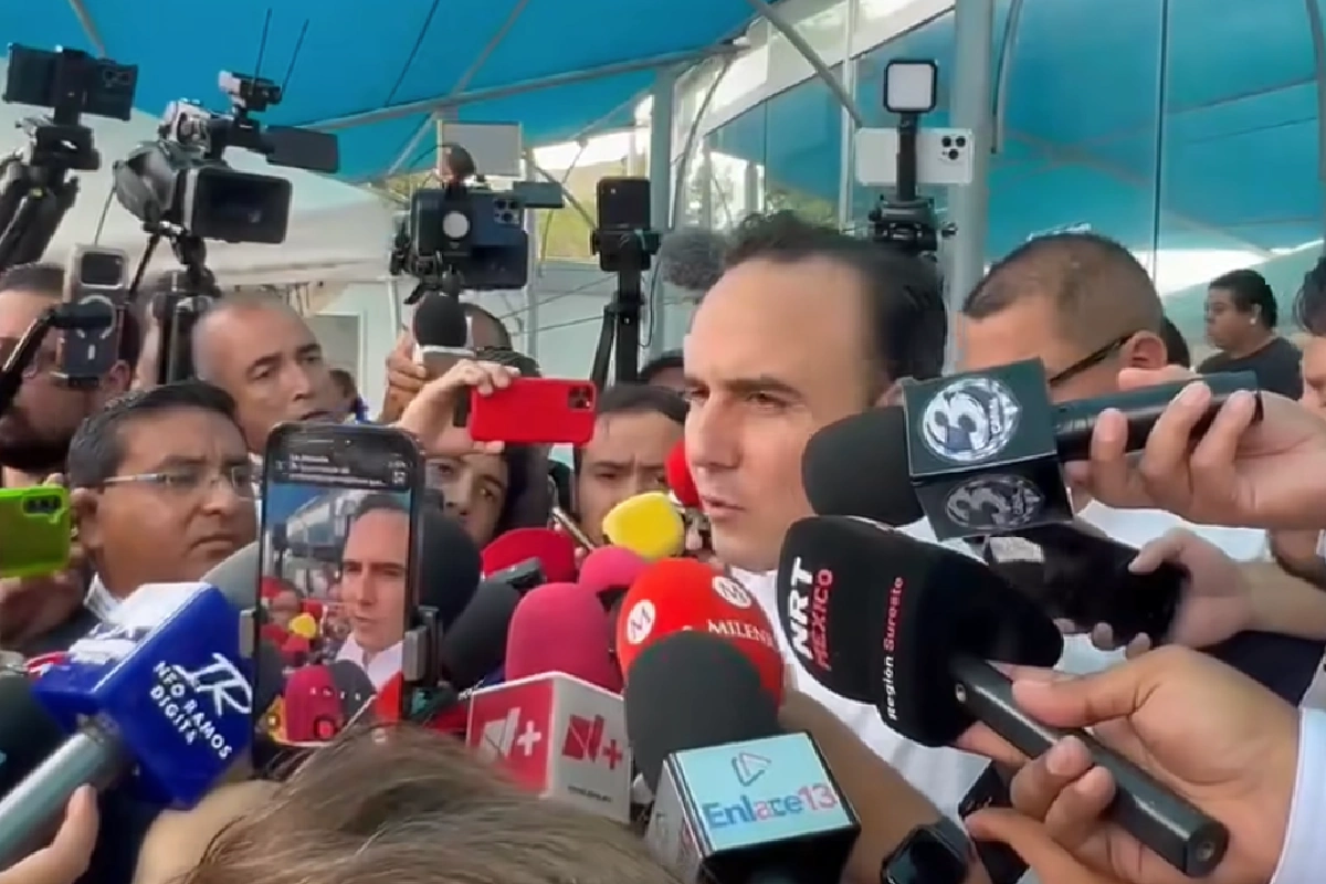 Manolo Jiménez vota en las elecciones de Coahuila; “la jornada va en paz”, dice el gobernador