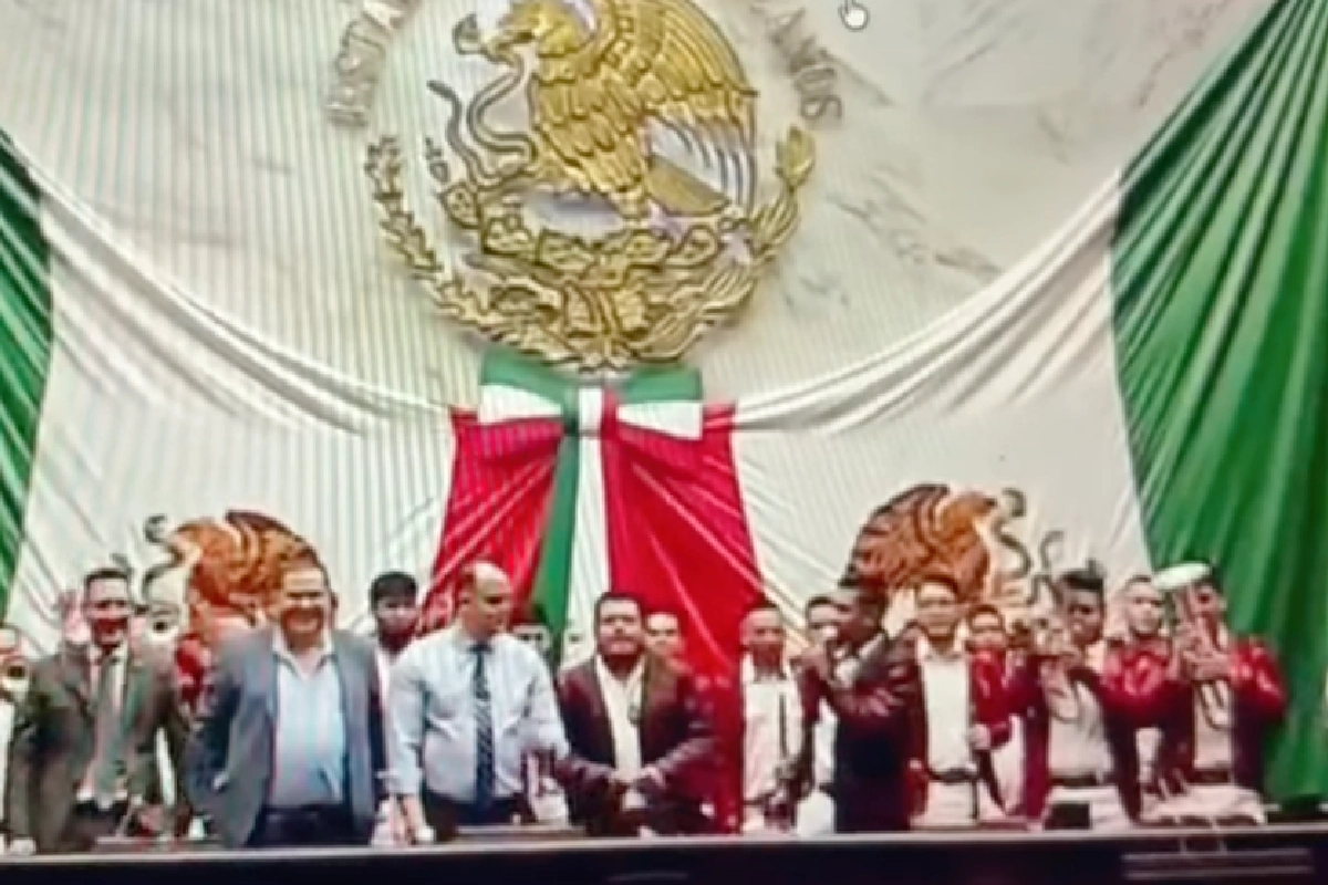 Michoacán investiga narcocorrido interpretado en el Congreso; analizan posible apología del delito