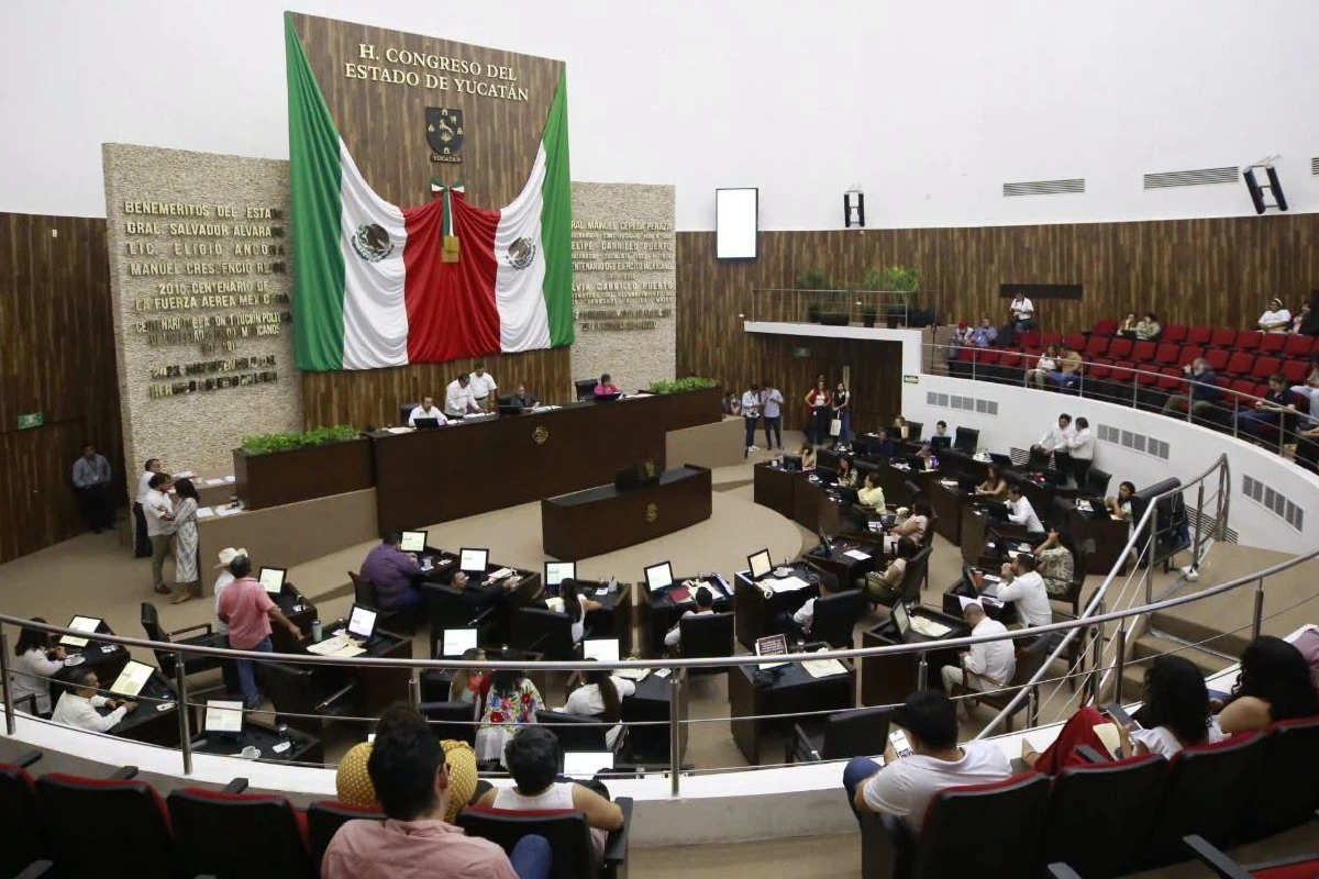 Multan a diputados por desacato y aprueban reforma que completa la despenalización del aborto en Yucatán