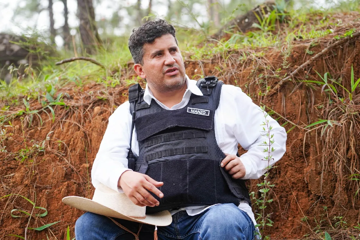 Ofrecen recompensa por jefe de escoltas de Carlos Manzo; estaría relacionado con el homicidio del exalcalde