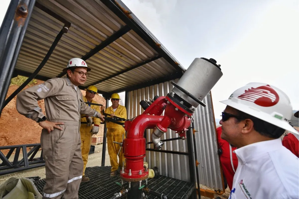 Pemex asegura que hay control en el Pozo Krem-1 por incendio ocurrido en Las Choapas, Veracruz, pese a denuncias de daños en la población
