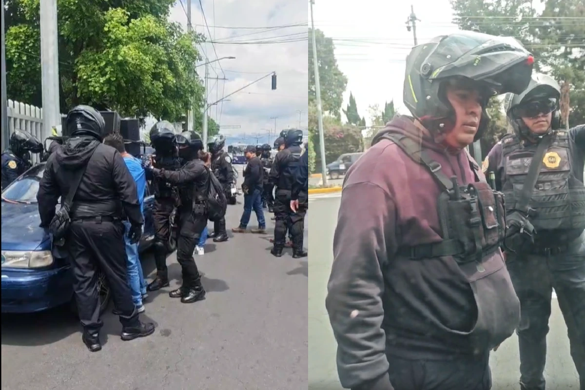 Policías revisando integrantes de la CTEG