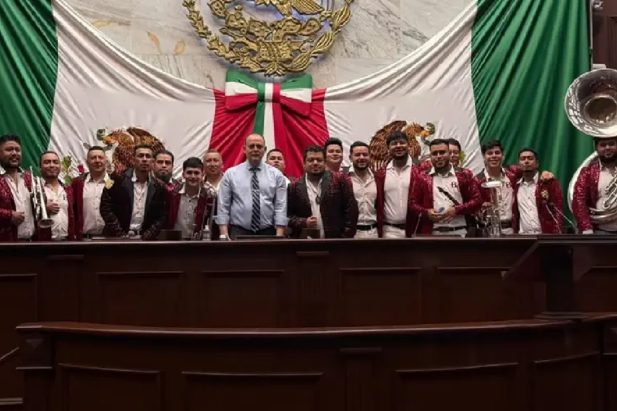 Presidente del Congreso de Michoacán ofrece disculpas por invitar a banda que interpretó un narcocorrido
