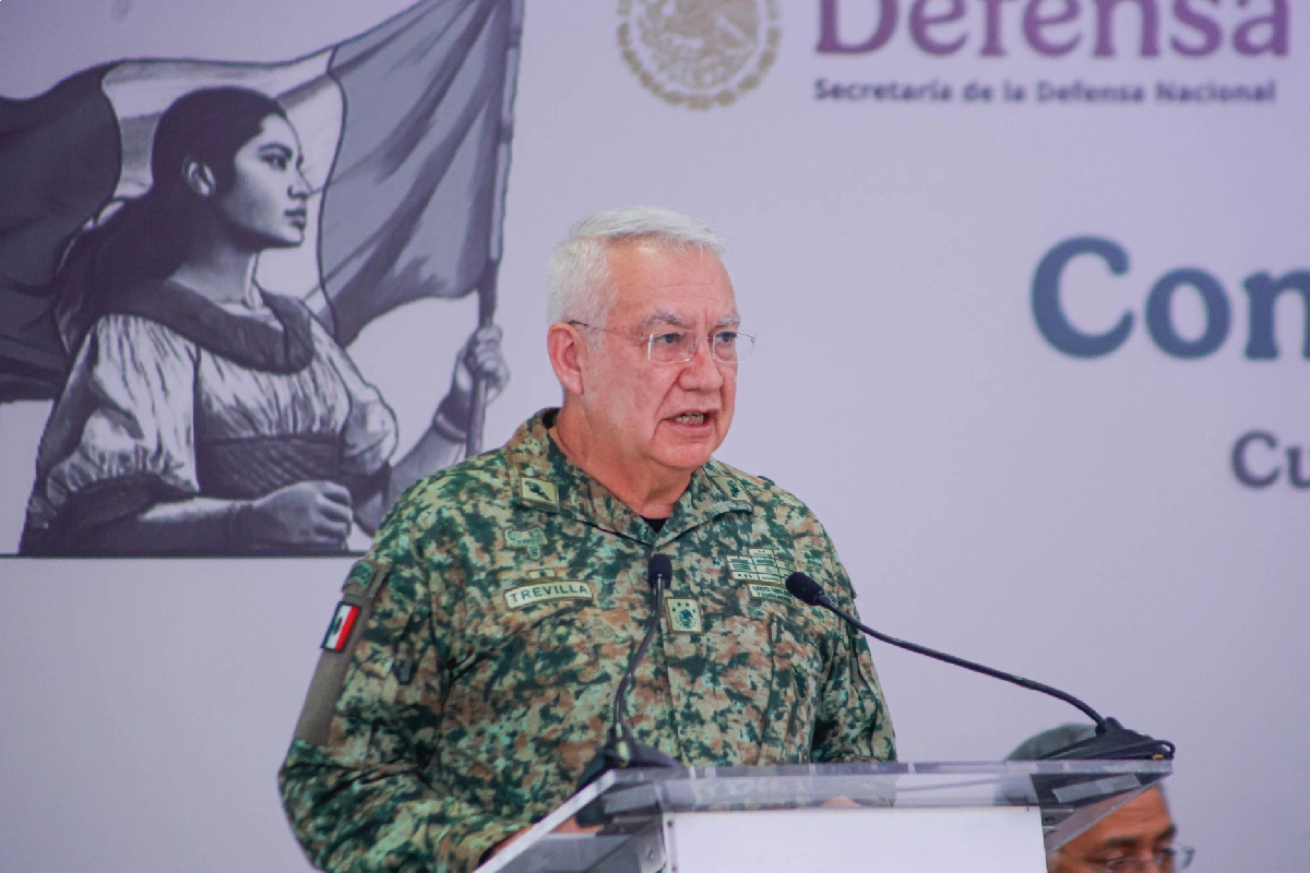 Ricardo Trevilla Trejo, secretario de la Defensa Nacional,