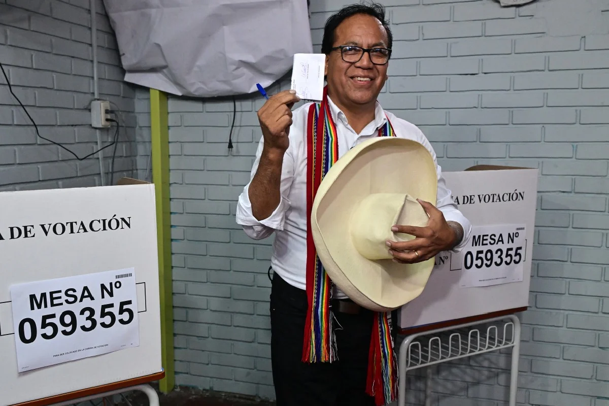 Roberto Sánchez, candidato en Perú
