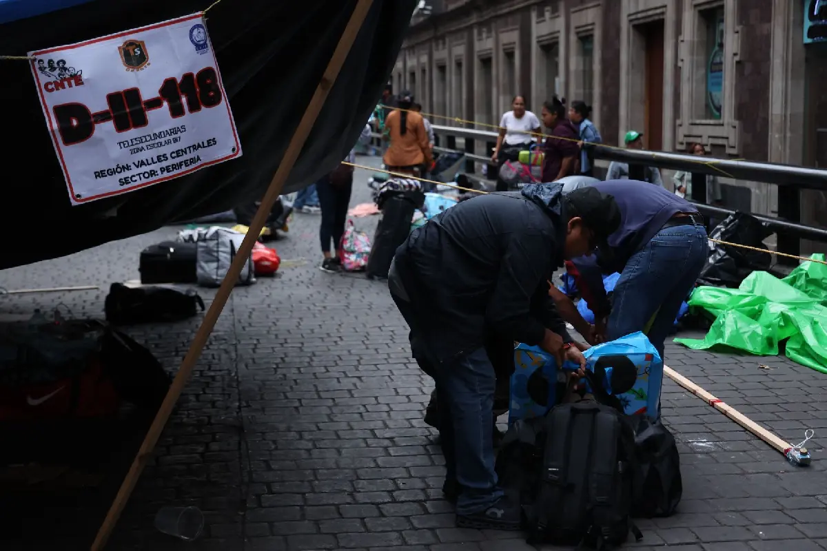 Sheinbaum dijo que los recursos no se entregan directamente a la CNTE