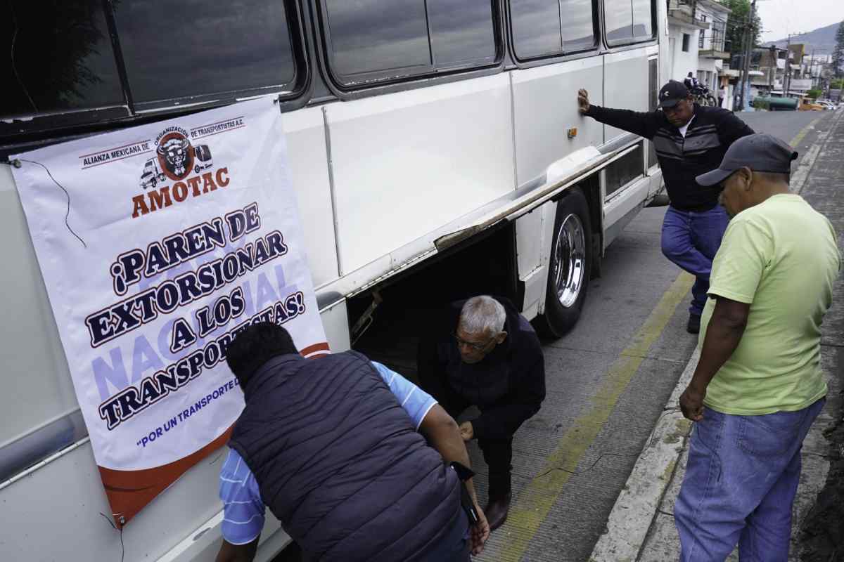 Transportistas anuncian paro nacional el 24 de junio; amagan con marcha al Zócalo durante partido México vs. Chequia | Animal Político