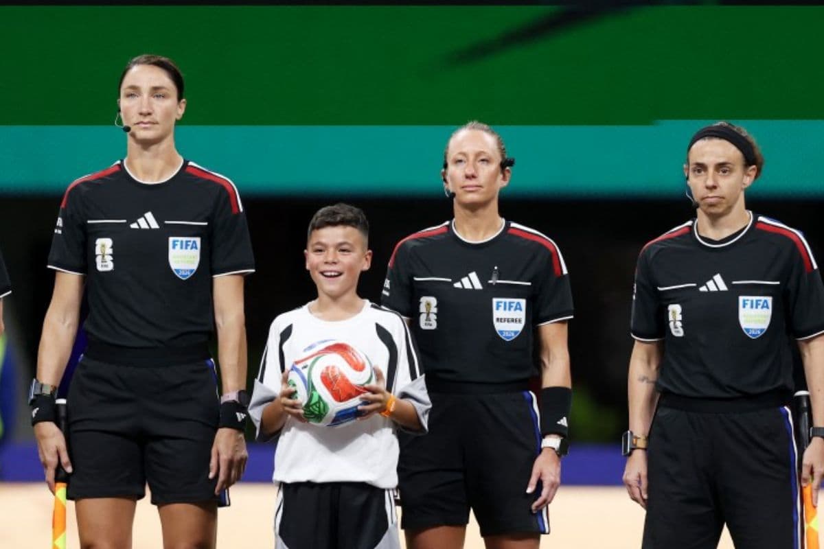 chequia vs sudafrica tori penso arbitras