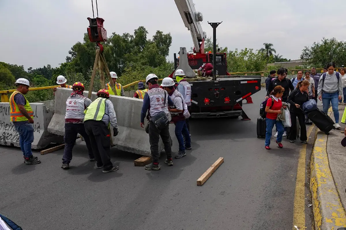 Refuerzan seguridad en el AICM ante posible protesta de la CNTE; mesa de negociación de magisterio y autoridades está en receso