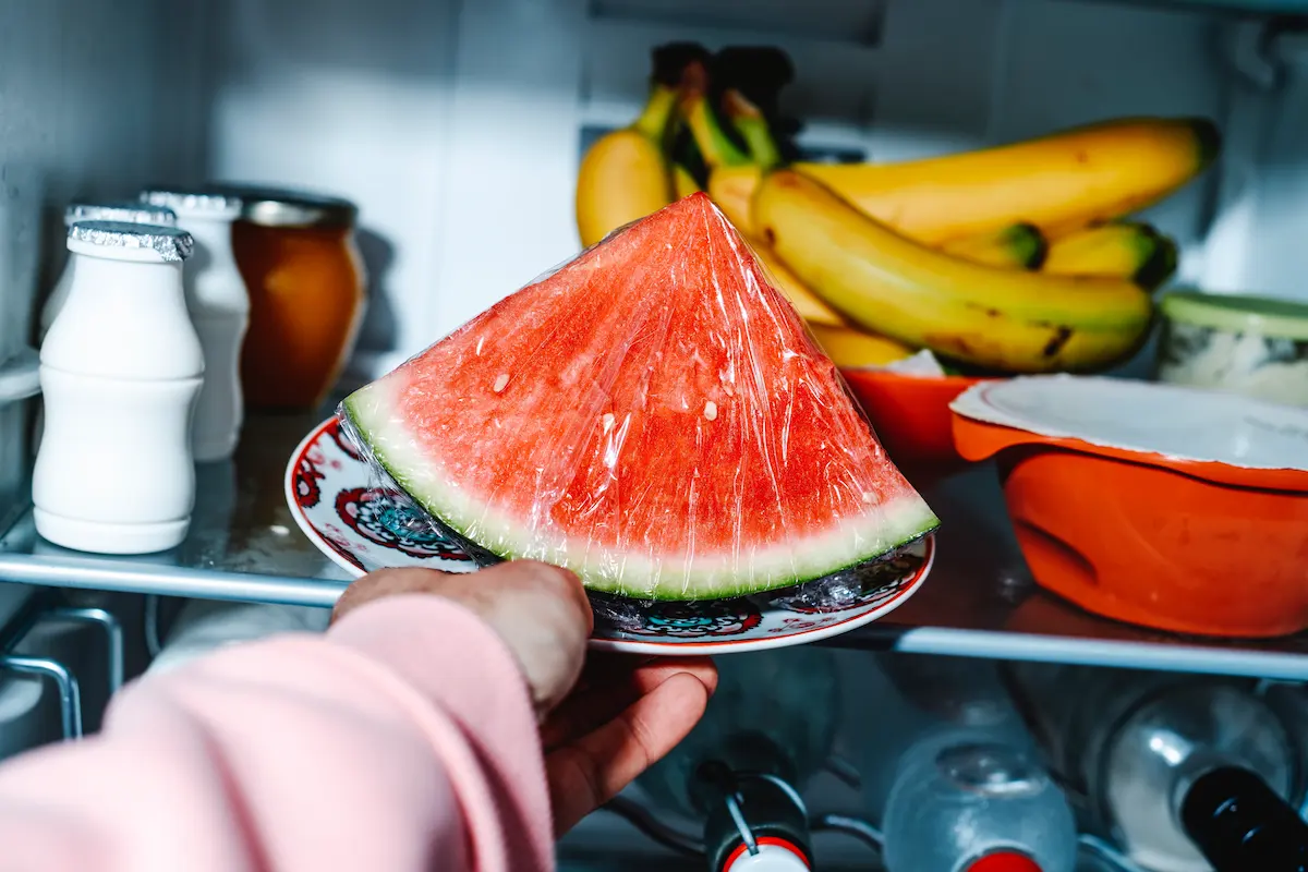 sandía en el refrigerador