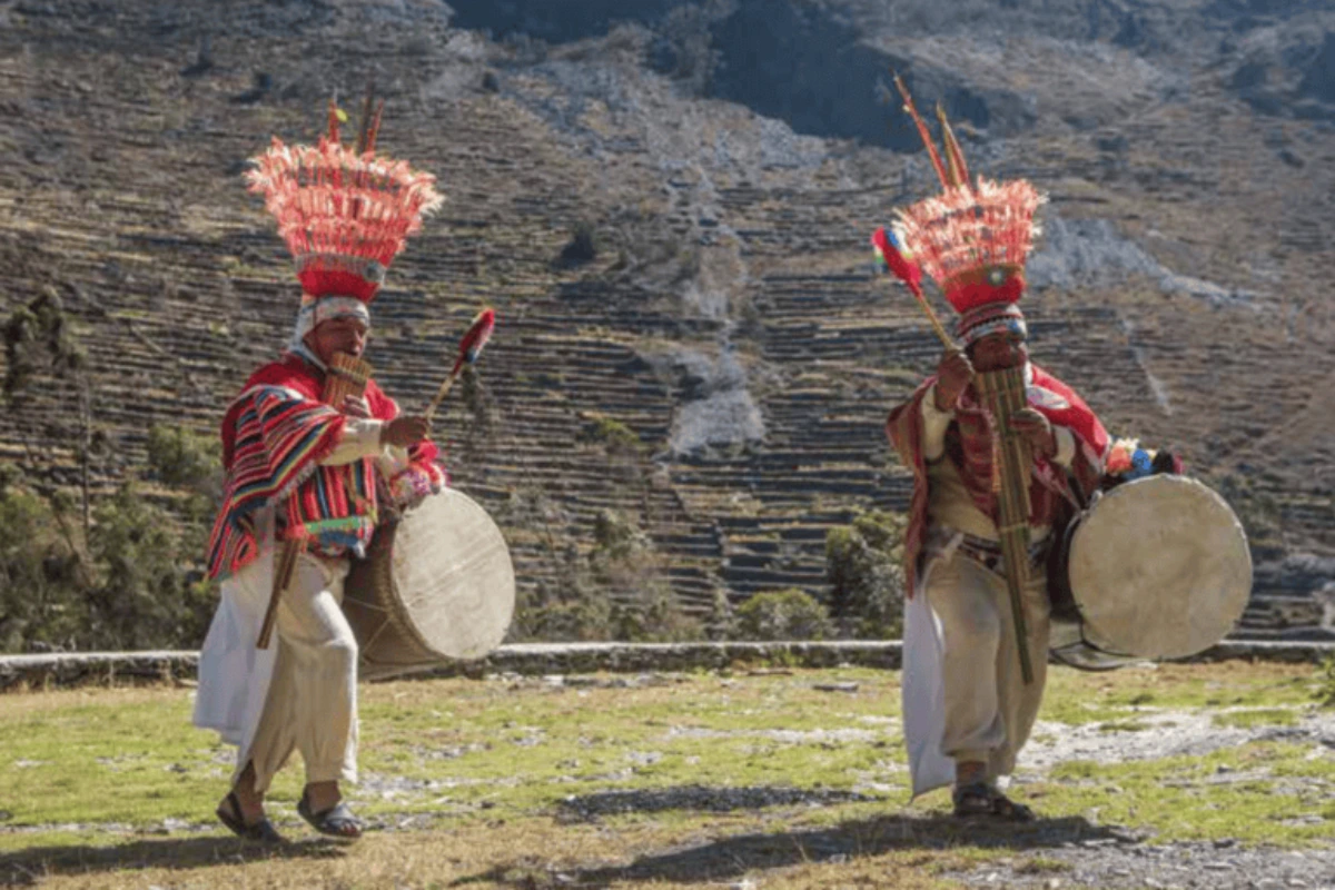 Las danzas, festividades y conocimientos tradicionales siguen siendo parte de la vida cotidiana de las comunidades quechuas de Cuyocuyo.