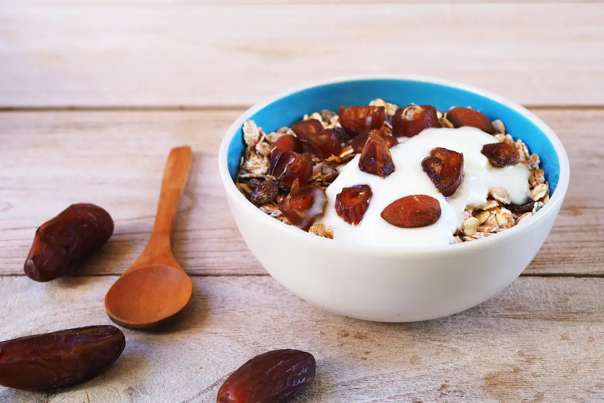 receta dátiles con yogur
