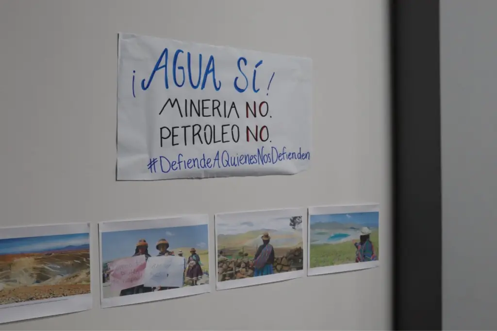 Los defensores cuestionan la contaminación por minería y petróleo en sus territorios. 
