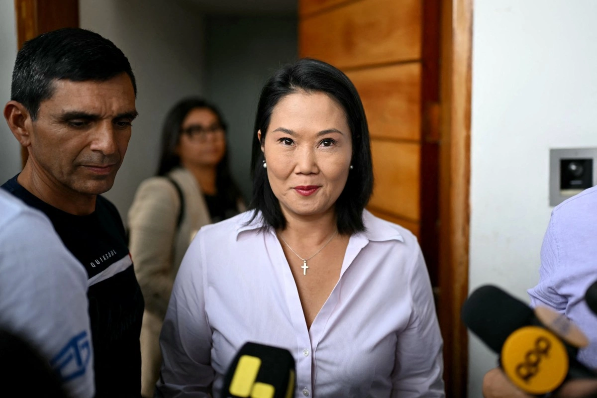 Elección presidencial de Perú: con 98% del escrutinio y mil 600 votos de diferencia, candidato de izquierda pide recuento total