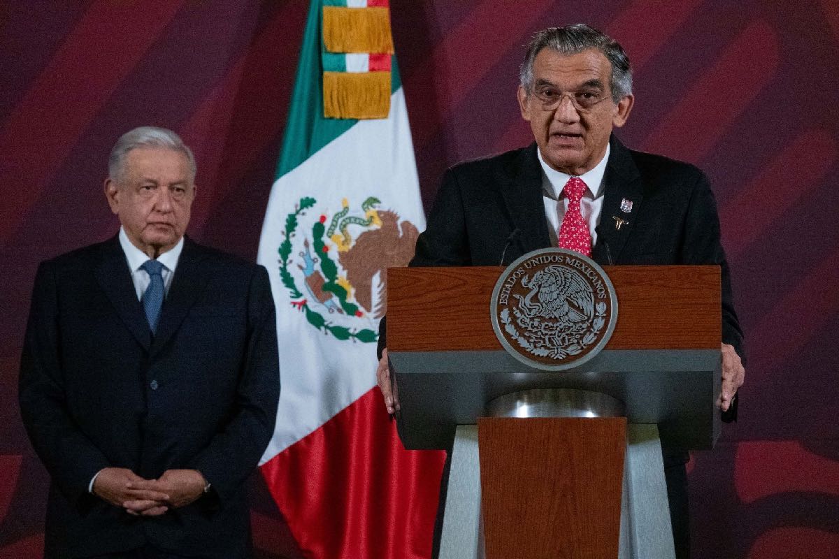 Andrés Manuel López Obrador y Américo Villareal, gobernador de Tamaulipas