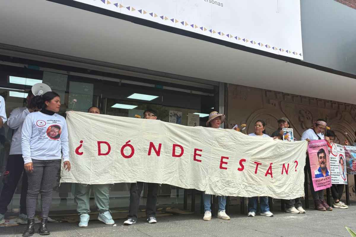 familias-personas-desaparecidas-clausuran-centro-busqueda-previa-tercer-partido-mexico-2