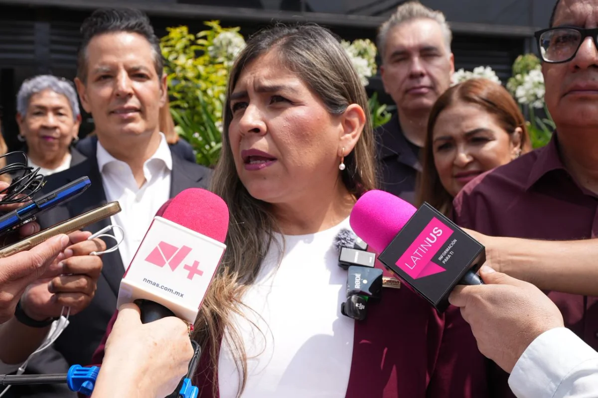 Morena denuncia ante la FGR presunta corrupción en contrato firmado durante gestión de Adrián de la Garza en Monterrey