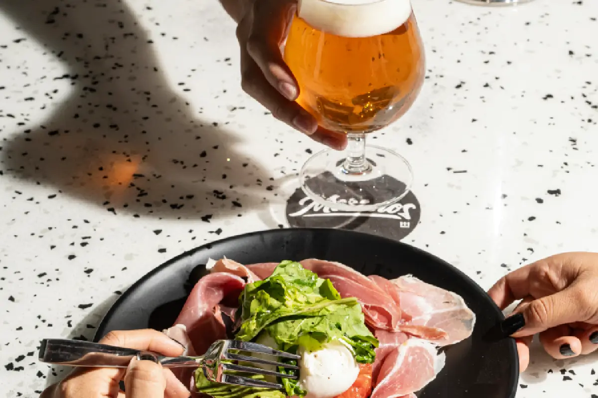 tabla y cerveza