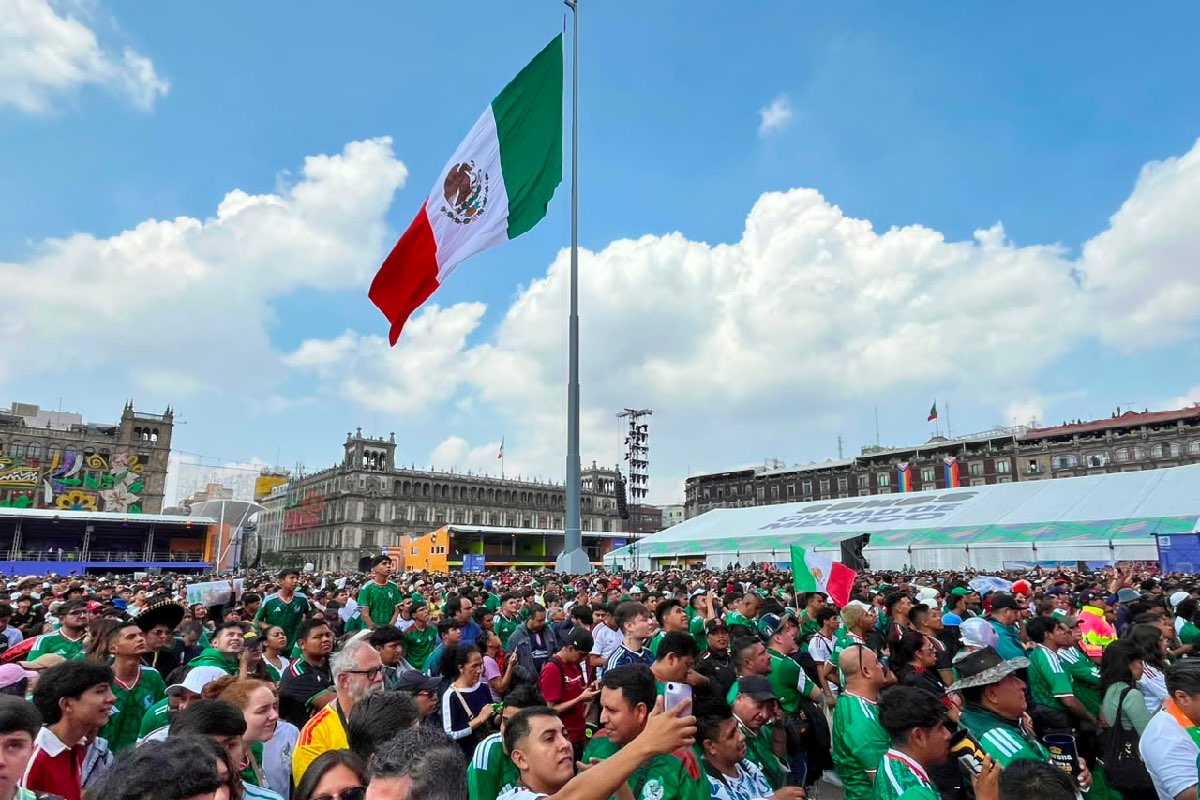 Cientos de aficionados lograron entrar al Fan Fest