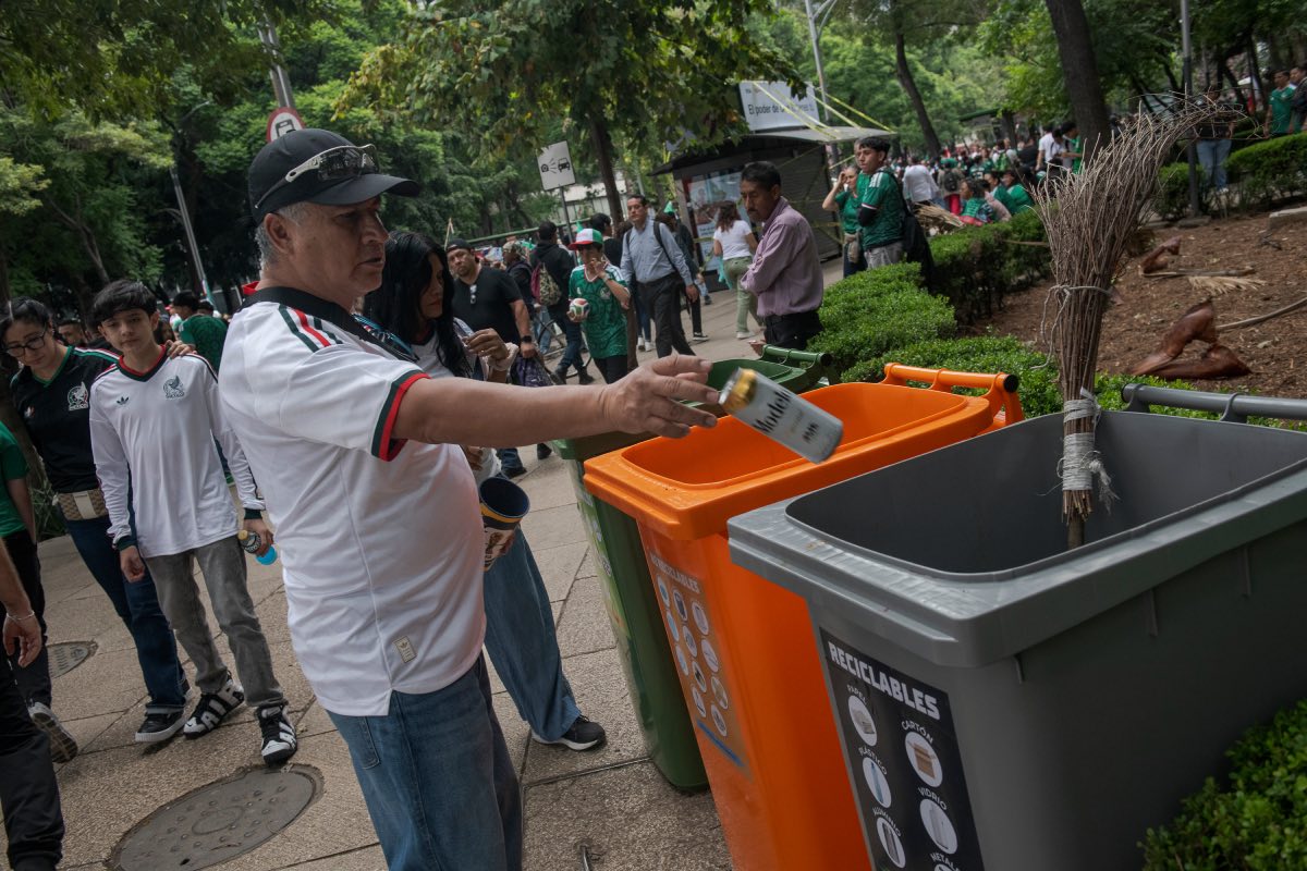 Algunos aficionados celebraron que hubiera más sitios dónde depositar desechos
