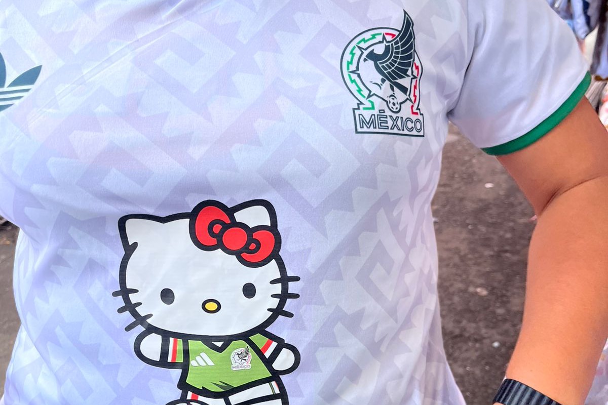 “¿Qué playera quiere?, ¿de qué equipo?”
