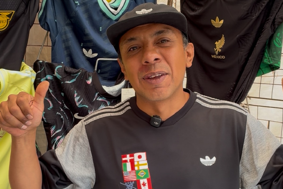 Jorge: la gente busca sus playeras , pero no al nivel que uno esperaría