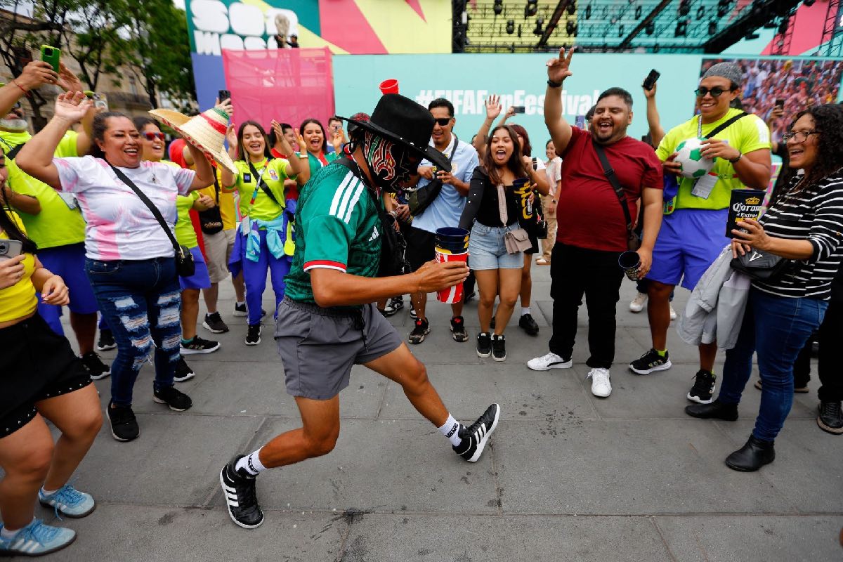 Aficionados se reunieron en el Fan Fest de Guadalajara para presenciar el partido entre Irán y Bélgica