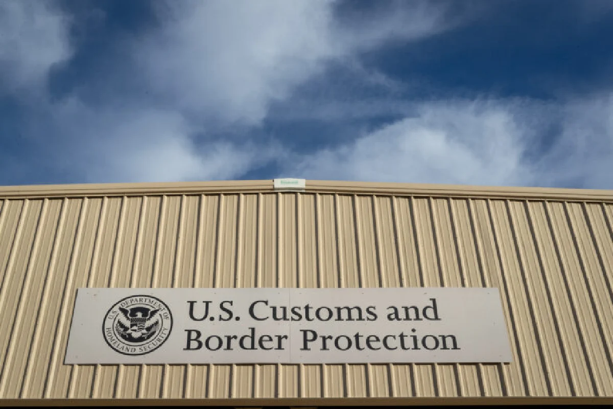 Trump reforma el sistema aduanero de EU para aumentar el control de importaciones y el cobro de aranceles