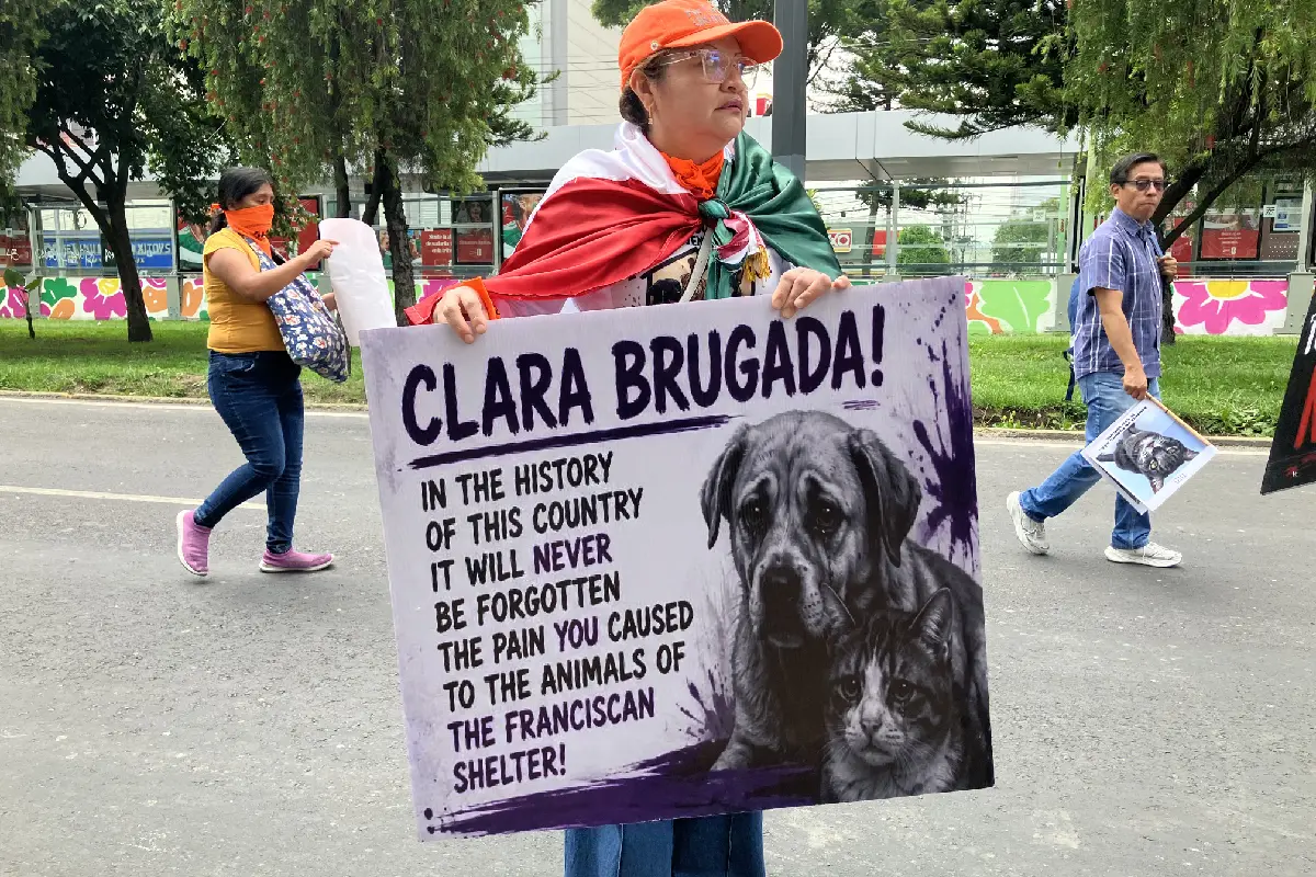 protesta refugio franciscano mundial 1