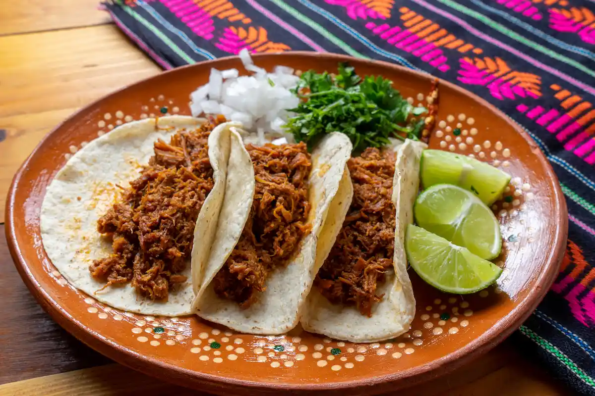 tacos de chilorio de Mocorita