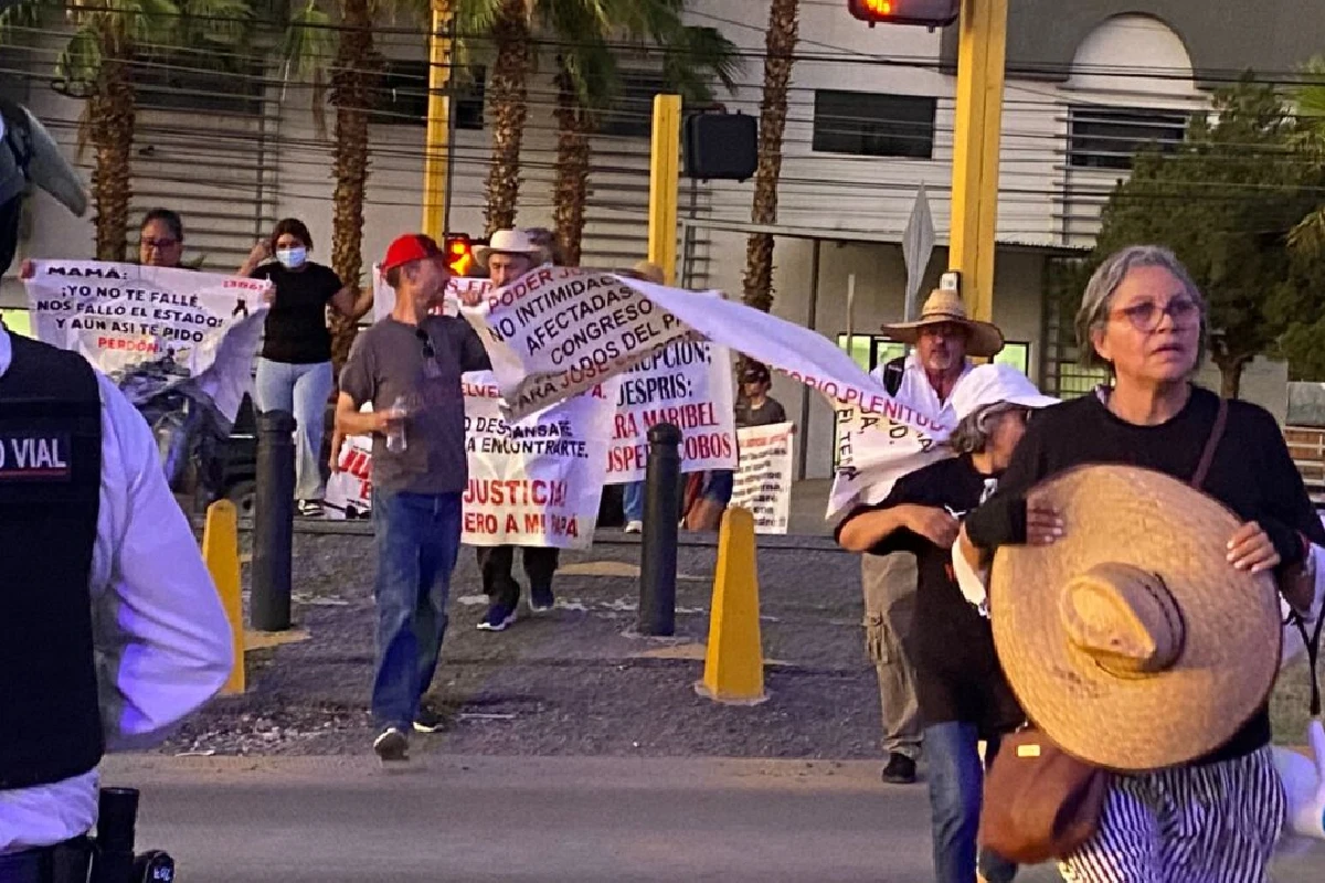“¿Qué pedimos? Justicia”: familias de víctimas del Crematorio Plenitud en Ciudad Juárez marchan a un año del hallazgo