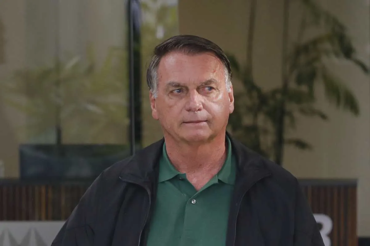 Corte de Brasil niega visita de Milei a Bolsonaro en prisión domiciliaria