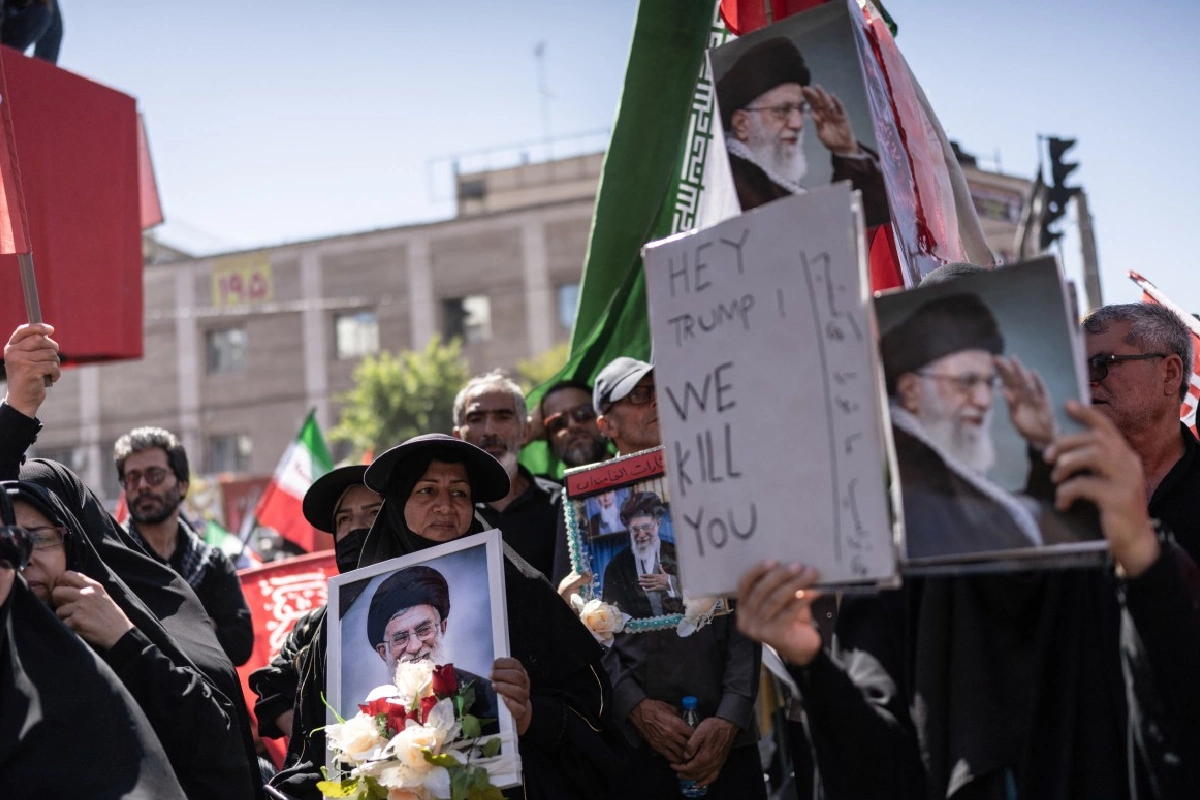 Irán responde a ataques de EU con ofensiva sus aliados en el Golfo