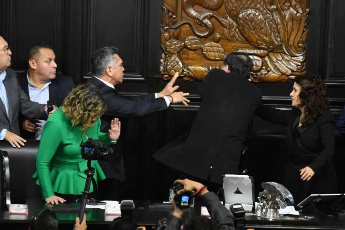Noroña reprocha a Mier por descartarlo como aspirante a presidencia de Senado