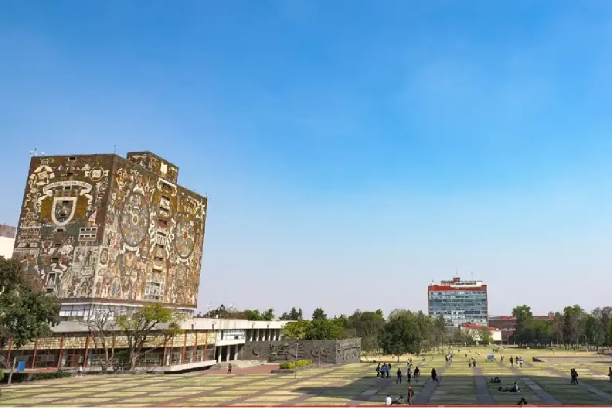 Patricia Dávila renuncia a la secretaría general de la UNAM tras fallas en examen; la sustituye Javier de la Fuente