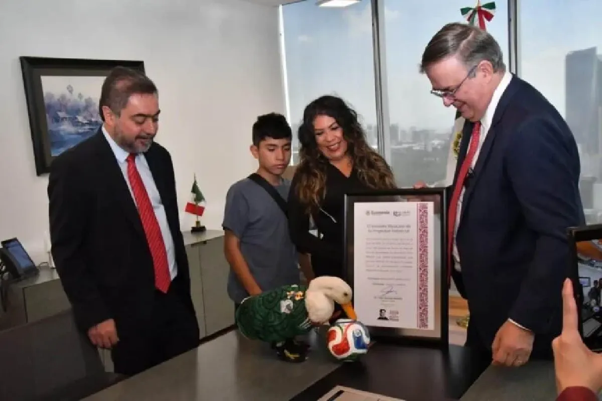 Proponen en CDMX la “Ley Merlín” tras caso de pato mundialista; esto contempla la iniciativa para proteger a mascotas